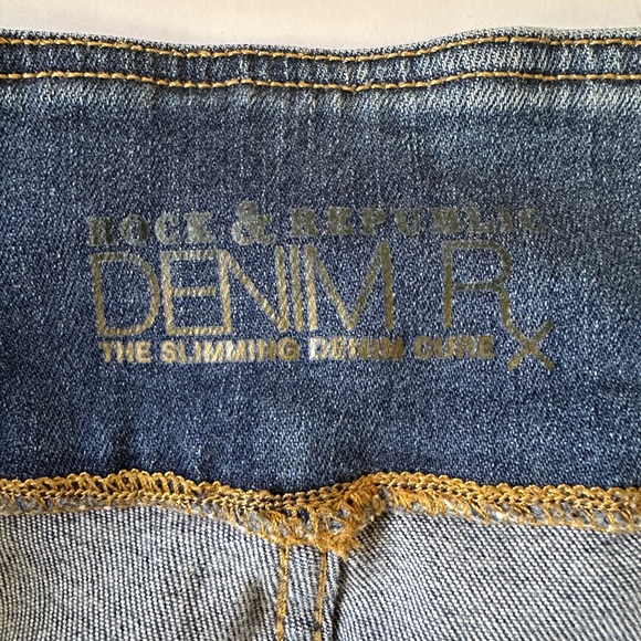Rock & Republic The Slimming Denim Curve Blue Jeans Womens Legging Sz 14 Midrise - Picture 4 of 10
